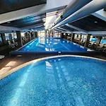 شقة Trinity & Pool With Near Center