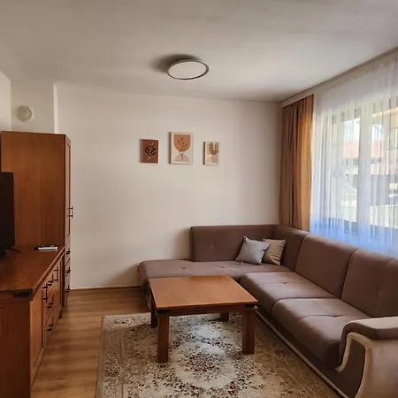 Trinity & Pool With Near Center Bansko