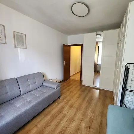 Trinity & Pool With Near Center *