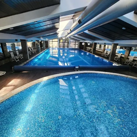 Apartament Trinity & Pool With Near Center