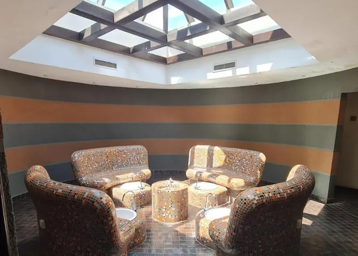 Апартамент Trinity & Pool With Near Center *