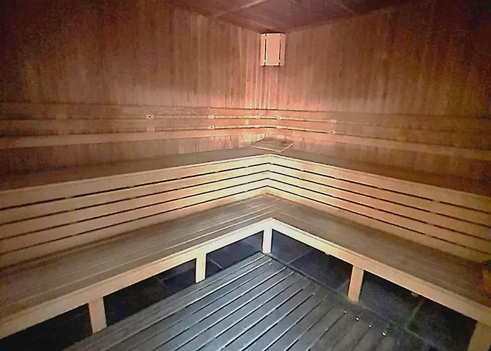 Апартамент Trinity & Pool With Near Center Банско